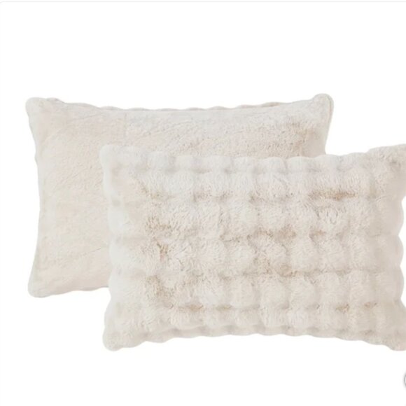 QUEEN FRYE Classic 3-piece Faux Fur Luxury Comforter Set - Picture 6 of 7